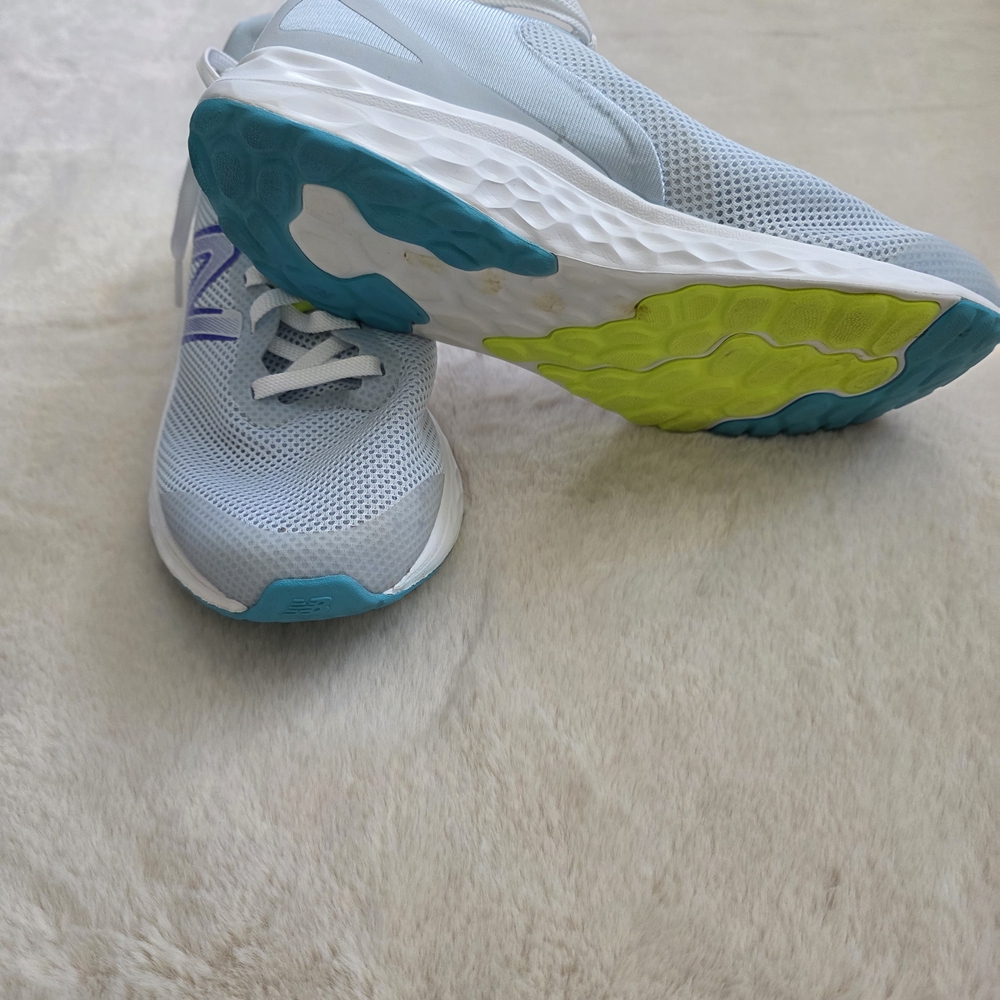 New Balance Women's Athletic Shoes - Light Blue, White, and Lime Size 5.5